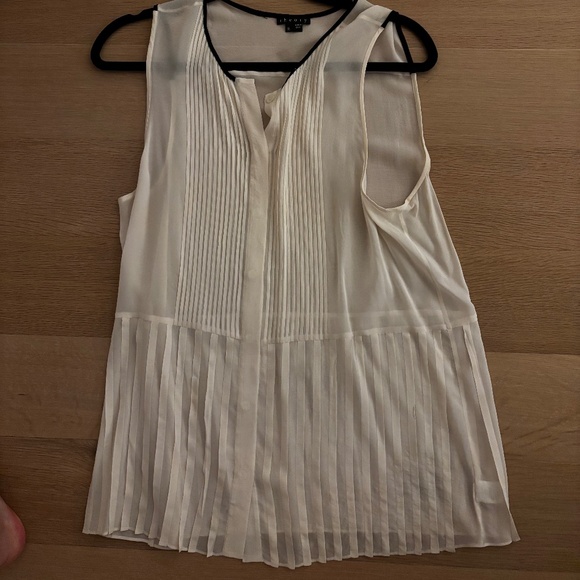 Theory silk top - Picture 1 of 3